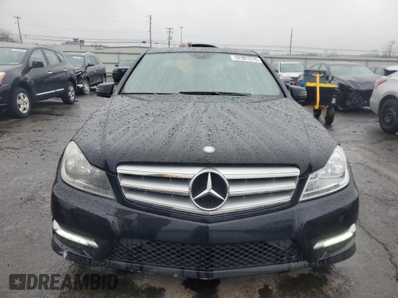 2012 Mercedes-Benz C-Class C 300 Sport with VIN WDDGF8BB4CA693928, listed as a Copart auction lot 52901515 with 204,650 mi miles and Clean Title. Bid and sale history available at carsss.com. Image 5.