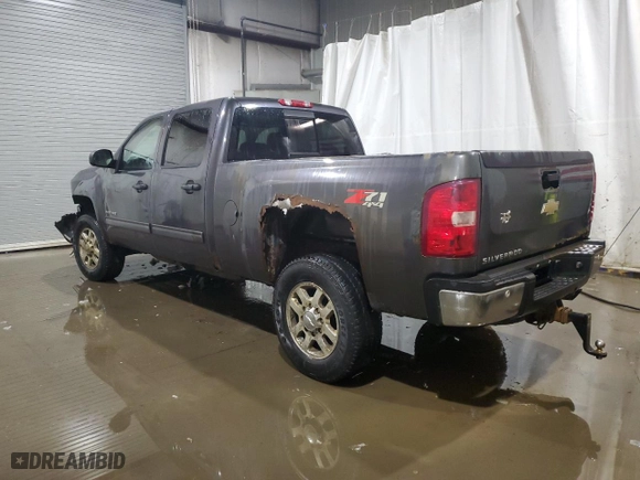 2011 Chevrolet Silverado 2500HD LT with VIN 1GC1KXCGXBF232654, listed as a Copart auction lot 45109455 with 230,300 mi miles and Salvage Title. Bid and sale history available at carsss.com. Image 2.