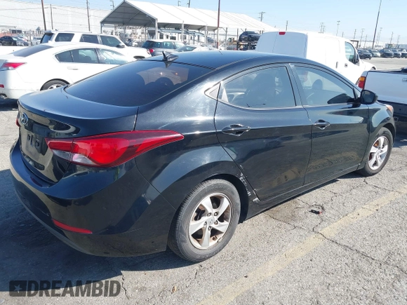 2015 Hyundai Elantra SE с VIN 5NPDH4AE0FH640930, выставлен на аукционе IAAI как лот 41665848 с пробегом 98 505 миль миль и . История ставок и продаж доступна на DreamBid. Изображение 4.