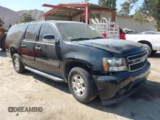 2009 Chevrolet Suburban LS with VIN 1GNFC16J09R300113, listed as a IAAI auction lot 42827227 with 205,561 mi miles and . Bid and sale history available at DreamBid. Image 1.
