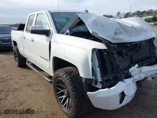 2018 Chevrolet Silverado 1500 LT with VIN 1GCVKREC7JZ264840, listed as a IAAI auction lot 41739510 with 70,377 mi miles. Bid and sale history available at carsss.com. Image 17.