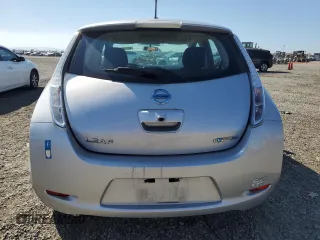 2014 Nissan LEAF SV with VIN 1N4AZ0CP3EC340273, listed as a Copart auction lot 80389044 with 82,992 mi miles and Clean Title. Bid and sale history available at carsss.com. Image 6.