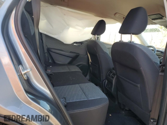 2021 Nissan Rogue SV z VIN JN8AT3BB1MW209850, wystawiony jako Copart lot #54086795 z przebiegiem 46 092 mil mil oraz Szkoda całkowita • Salvage title. Historia ofert i sprzedaży dostępna na DreamBid. Obrazek 10.