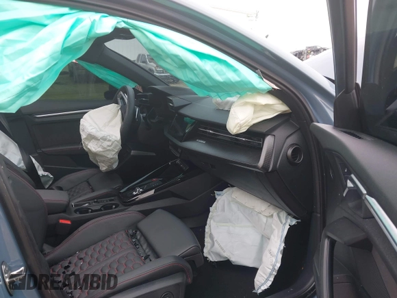 2024 Audi RS 3 z VIN WUAG4DGY8RA901259, wystawiony jako IAAI lot #41959150 z przebiegiem 13 414 mil mil oraz . Historia ofert i sprzedaży dostępna na DreamBid. Obrazek 5.