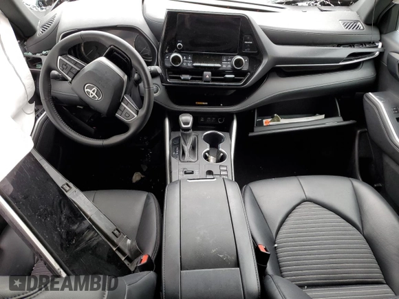 2024 Toyota Highlander LE z VIN 5TDKDRAH5RS536524, wystawiony jako Copart lot #58688105 z przebiegiem Nie podano mil oraz Czysty tytuł • Clean title. Historia ofert i sprzedaży dostępna na DreamBid. Obrazek 8.