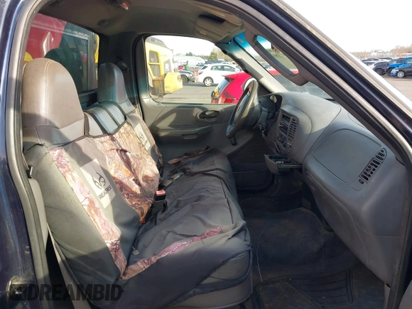 2002 Ford F-150 XL z VIN 1FTPF17LX2NB05475, wystawiony jako IAAI lot #41389549 z przebiegiem Nie podano mil oraz . Historia ofert i sprzedaży dostępna na DreamBid. Obrazek 5.