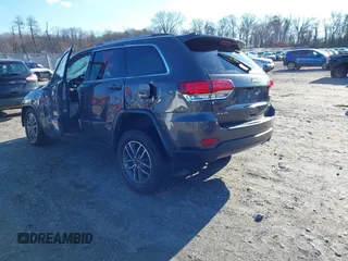 2020 Jeep Grand Cherokee Altitude with VIN 1C4RJFAG6LC200967, listed as a IAAI auction lot 41077084 with 89,527 mi miles. Bid and sale history available at carsss.com. Image 3.