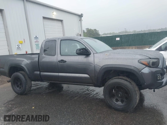 2021 Toyota Tacoma SR с VIN 3TYRX5GN8MT011370, выставлен на аукционе IAAI как лот 42235379 с пробегом 73 448 миль миль и . История ставок и продаж доступна на DreamBid. Изображение 13.