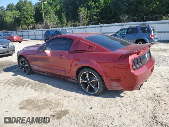 2007 Ford Mustang GT Deluxe z VIN 1ZVFT82HX75243716, wystawiony jako Copart lot #60724335 z przebiegiem 83 323 mil mil oraz Szkoda całkowita • Salvage title. Historia ofert i sprzedaży dostępna na DreamBid. Obrazek 2.