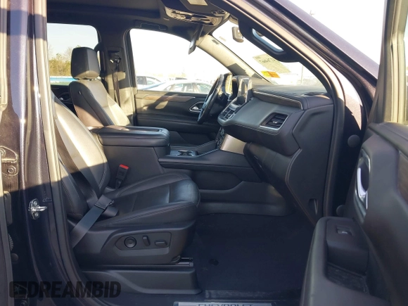 2022 Chevrolet Suburban with VIN 1GNSKDKL2NR337801, listed as a IAAI auction lot 41764667 with Not provided miles and . Bid and sale history available at DreamBid. Image 5.