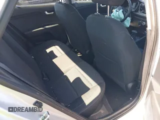 2023 Kia Rio S z VIN 3KPA24AD4PE592446, wystawiony jako IAAI lot #42244022 z przebiegiem 13 759 mil mil oraz . Historia ofert i sprzedaży dostępna na DreamBid. Obrazek 8.