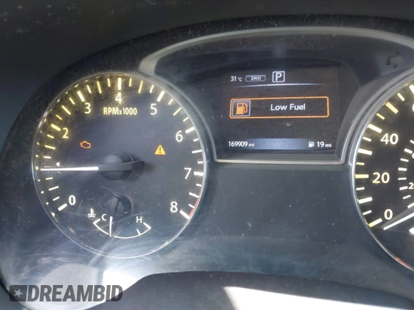 2016 Nissan Pathfinder SV with VIN 5N1AR2MM4GC630868, listed as a IAAI auction lot 42302884 with 169,909 mi miles and . Bid and sale history available at DreamBid. Image 7.