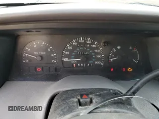 1998 Ford Windstar GL with VIN 2FMDA514XWBA37752, listed as a Copart auction lot 46063335 with 211,145 mi miles and Salvage Title. Bid and sale history available at carsss.com. Image 9.