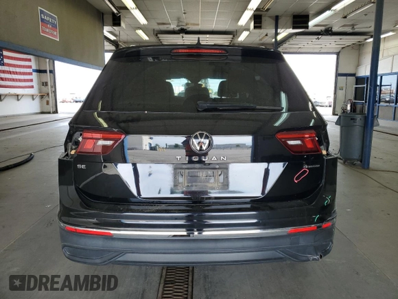 2022 Volkswagen Tiguan SE z VIN 3VV2B7AX7NM040413, wystawiony jako Copart lot #61277685 z przebiegiem 36 763 mil mil oraz Szkoda całkowita • Salvage title. Historia ofert i sprzedaży dostępna na DreamBid. Obrazek 6.