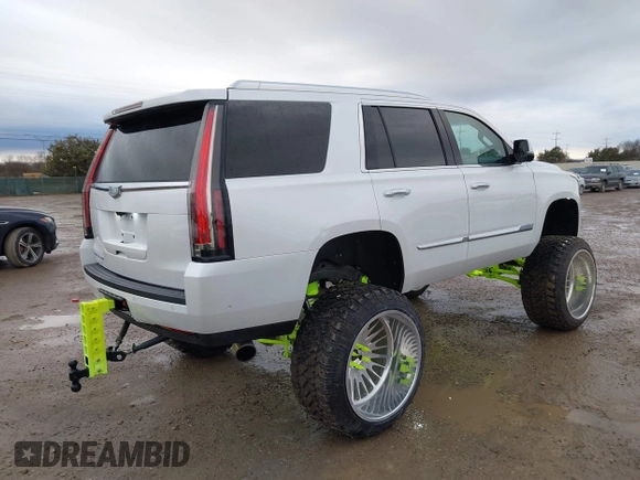 2020 Cadillac Escalade Luxury z VIN 1GYS3BKJ6LR124477, wystawiony jako IAAI lot #41471894 z przebiegiem 42 439 mil mil oraz . Historia ofert i sprzedaży dostępna na DreamBid. Obrazek 4.