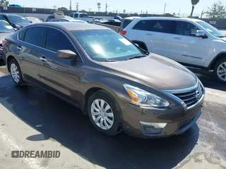 2013 Nissan Altima S with VIN 1N4AL3AP9DC173759, listed as a IAAI auction lot 41847813 with 149,527 mi miles and . Bid and sale history available at DreamBid. Image 1.