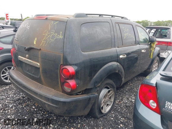 2005 Dodge Durango SLT z VIN 1D4HB48N25F554992, wystawiony jako IAAI lot #42328733 z przebiegiem Nie podano mil oraz . Historia ofert i sprzedaży dostępna na DreamBid. Obrazek 4.