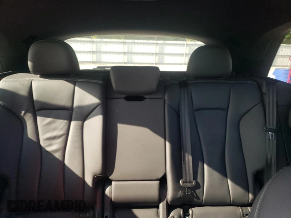 2019 Audi Q8 Premium с VIN WA1AVAF11KD010103, выставлен на аукционе Copart как лот 61801585 с пробегом 26 625 миль миль и Списание • Salvage title. История ставок и продаж доступна на DreamBid. Изображение 10.