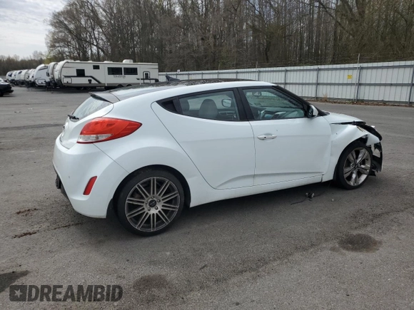 2013 Hyundai Veloster w/Gray Int with VIN KMHTC6AD7DU095627, listed as a Copart auction lot 52121225 with 86,261 mi miles and Salvage title. Bid and sale history available at DreamBid. Image 3.