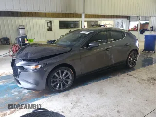 2021 Mazda Mazda3 Hatchback Select with VIN JM1BPAKL9M1334819, listed as a Copart auction lot 44976665 with 33,071 mi miles and Salvage Title. Bid and sale history available at carsss.com. Image 1.