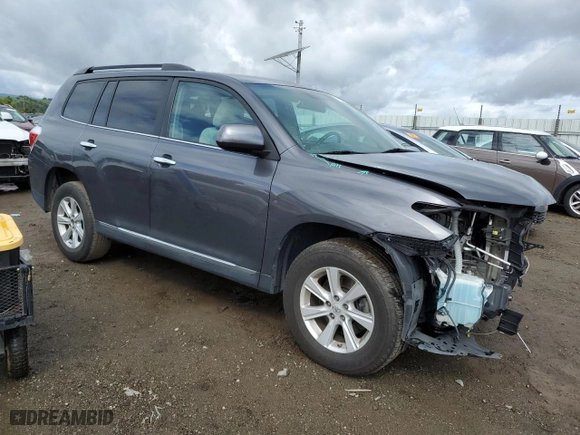 2011 Toyota Highlander with VIN 5TDZK3EH3BS028795, listed as a Copart auction lot 50764945 with 62,595 mi miles and Salvage Title. Bid and sale history available at carsss.com. Image 4.