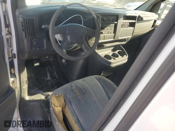 2003 Chevrolet Express Cargo with VIN 1GCGG25V031124732, listed as a Copart auction lot 47177195 with 188,841 mi miles and Salvage Title. Bid and sale history available at DreamBid. Image 8.