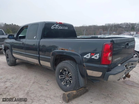 2003 Chevrolet Silverado 1500 LS with VIN 2GCEK19T131198891, listed as a IAAI auction lot 41984062 with 179,986 mi miles. Bid and sale history available at carsss.com. Image 3.