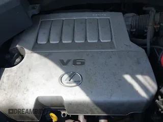 2008 Lexus RX with VIN 2T2HK31U58C053306, listed as a IAAI auction lot 42066973 with 184,266 mi miles. Bid and sale history available at carsss.com. Image 6.