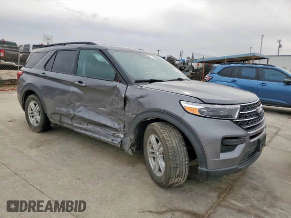 2021 Ford Explorer XLT with VIN 1FMSK7DH2MGC40641, listed as a Copart auction lot 48084795 with 61,802 mi miles and Salvage Title. Bid and sale history available at carsss.com. Image 4.