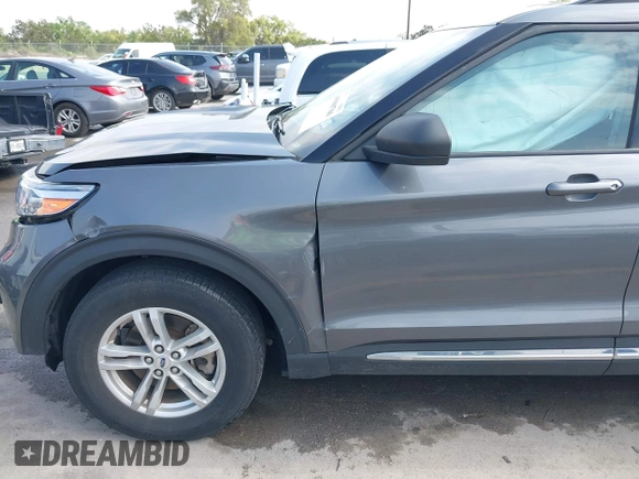 2022 Ford Explorer XLT with VIN 1FMSK8DH3NGC02519, listed as a IAAI auction lot 41900706 with 28,840 mi miles. Bid and sale history available at carsss.com. Image 18.