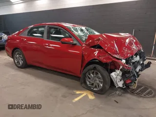 2024 Hyundai Elantra SEL с VIN KMHLM4DG2RU807623, выставлен на аукционе IAAI как лот 42150096 с пробегом 4 030 миль миль и . История ставок и продаж доступна на DreamBid. Изображение 1.