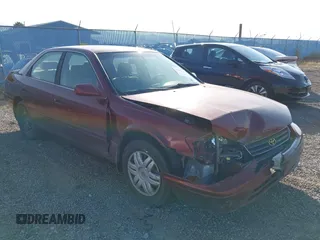 2001 Toyota Camry CE z VIN JT2BG22K210603931, wystawiony jako IAAI lot #38225368 z przebiegiem 219 457 mil mil oraz . Historia ofert i sprzedaży dostępna na DreamBid. Obrazek 1.