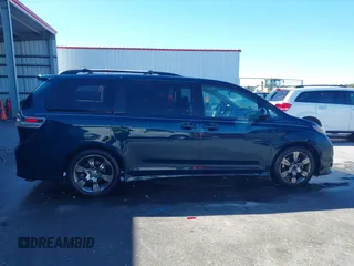 2011 Toyota Sienna SE with VIN 5TDXK3DC3BS115626, listed as a IAAI auction lot 41597769 with 252,135 mi miles. Bid and sale history available at carsss.com. Image 13.