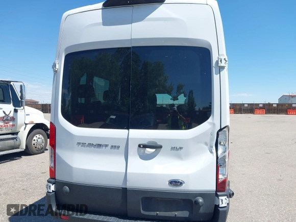 2024 Ford Transit Passenger XL with VIN 1FBAX2X88RKA16346, listed as a IAAI auction lot 42478903 with 21,423 mi miles and . Bid and sale history available at DreamBid. Image 16.