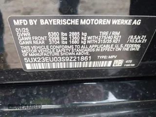 2025 BMW X5 xDrive40i with VIN 5UX23EU03S9Z21861, listed as a IAAI auction lot 41852928 with 992 mi miles and . Bid and sale history available at DreamBid. Image 9.