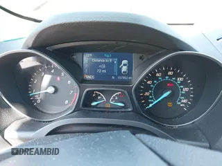 2015 Ford Escape SE with VIN 1FMCU0G72FUC31709, listed as a IAAI auction lot 42135657 with 157,952 mi miles. Bid and sale history available at carsss.com. Image 7.