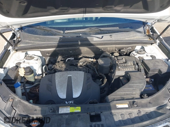 2011 Kia Sorento SX with VIN 5XYKWDA29BG121492, listed as a IAAI auction lot 42144446 with 203,556 mi miles and . Bid and sale history available at DreamBid. Image 10.