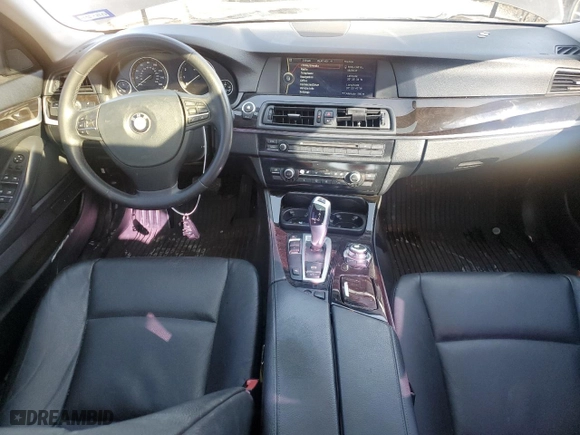 2012 BMW 5 Series 528i with VIN WBAXG5C55CDY30322, listed as a Copart auction lot 84326974 with 210,301 mi miles and Clean Title. Bid and sale history available at carsss.com. Image 8.