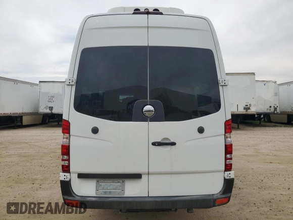 2009 Freightliner Sprinter z VIN WDYPF4AC995428926, wystawiony jako Copart lot #44266745 z przebiegiem 178 136 mil mil oraz Tytuł czysty. Historia ofert i sprzedaży dostępna na DreamBid. Obrazek 6.