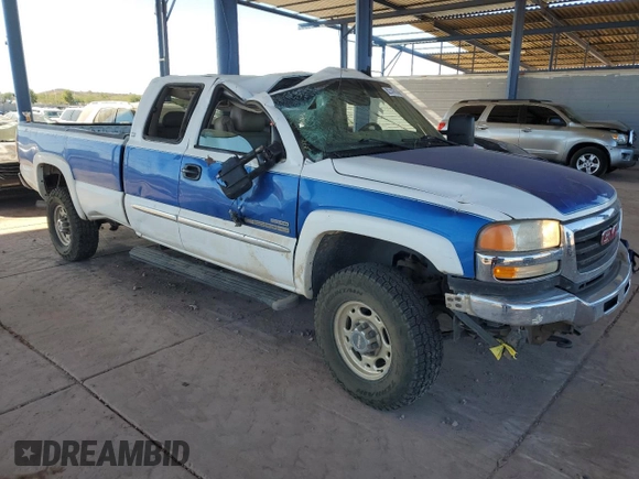 2006 GMC Sierra 2500HD SLT with VIN 1GTHK29D66E270344, listed as a Copart auction lot 82147814 with 148,135 mi miles and Salvage title. Bid and sale history available at DreamBid. Image 4.