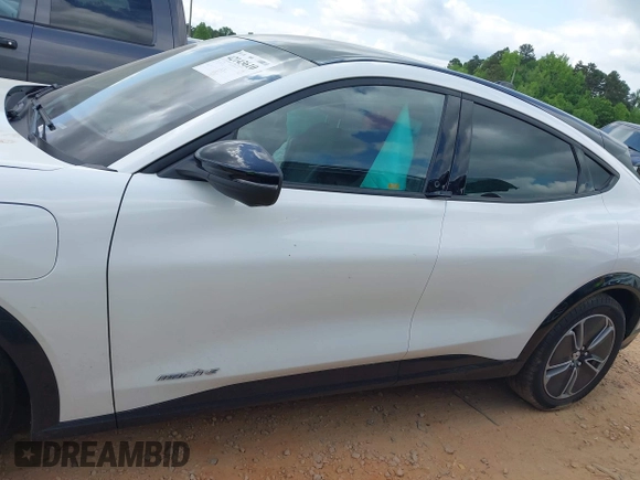 2023 Ford Mustang Mach-E Premium с VIN 3FMTK3R48PMA72033, выставлен на аукционе IAAI как лот 42143610 с пробегом 16 574 миль миль и . История ставок и продаж доступна на DreamBid. Изображение 14.