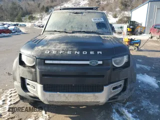 2022 Land Rover Defender S with VIN SALEJ7RX9N2079507, listed as a Copart auction lot 88658025 with 26,381 mi miles and Salvage title. Bid and sale history available at DreamBid. Image 5.