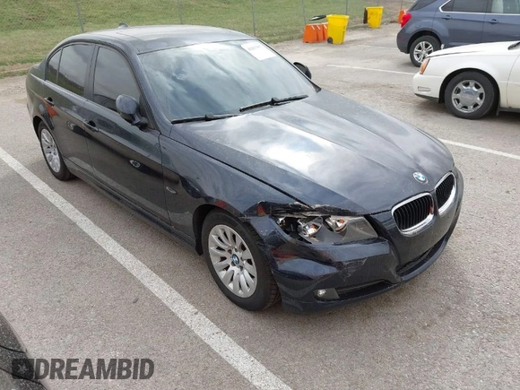 2009 BMW 3 Series 328i with VIN WBAPH77549NM30399, listed as a IAAI auction lot 41837955 with 82,610 mi miles. Bid and sale history available at carsss.com. Image 1.