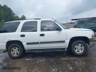 2005 Chevrolet Tahoe Z71 with VIN 1GNEC13T85R203611, listed as a IAAI auction lot 39482026 with 264,918 mi miles. Bid and sale history available at carsss.com. Image 14.