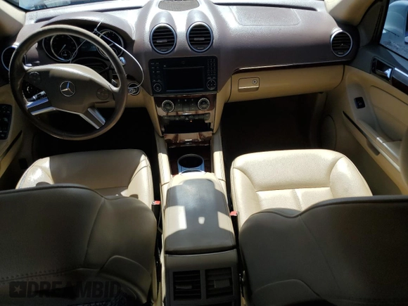 2012 Mercedes-Benz GL 450 z VIN 4JGBF7BE4CA761617, wystawiony jako Copart lot #48529805 z przebiegiem 194 676 mil mil oraz Szkoda całkowita • Salvage title. Historia ofert i sprzedaży dostępna na DreamBid. Obrazek 8.