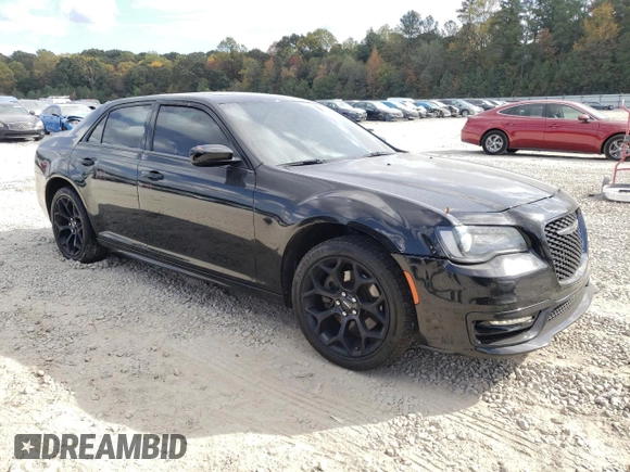 2020 Chrysler 300 S z VIN 2C3CCABTXLH122919, wystawiony jako Copart lot #78414584 z przebiegiem 122 180 mil mil oraz Szkody całkowita. Historia ofert i sprzedaży dostępna na DreamBid. Obrazek 4.