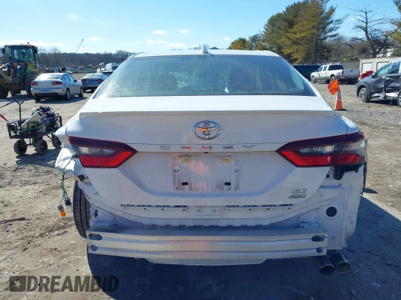 2023 Toyota Camry SE z VIN 4T1G11BK2PU076186, wystawiony jako IAAI lot #41602143 z przebiegiem 18 307 mil mil oraz . Historia ofert i sprzedaży dostępna na DreamBid. Obrazek 16.