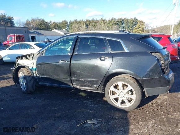 2013 Cadillac SRX Performance Collection with VIN 3GYFNDE3XDS562910, listed as a IAAI auction lot 38167815 with NaN miles. Bid and sale history available at carsss.com. Image 14.