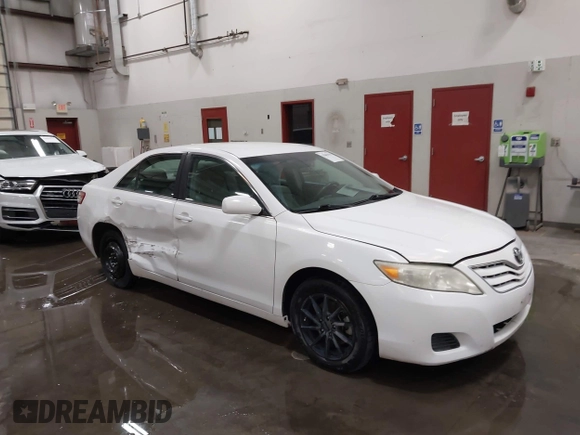 2011 Toyota Camry LE with VIN 4T1BF3EK3BU724386, listed as a IAAI auction lot 42046335 with 215,402 mi miles. Bid and sale history available at carsss.com. Image 1.