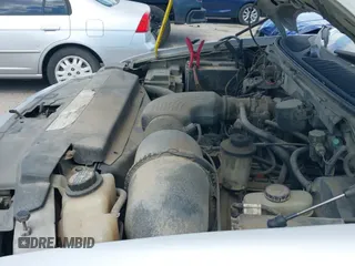 2000 Ford F-150 XL с VIN 1FTRX07L8YKB16775, выставлен на аукционе IAAI как лот 43298141 с пробегом 337 979 миль миль и . История ставок и продаж доступна на DreamBid. Изображение 12.